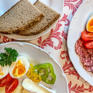 Frühstück mit Produkten vom Bauernhof | © Urlaub am Bauernhof Oberösterreich / Viktoria Urbanek