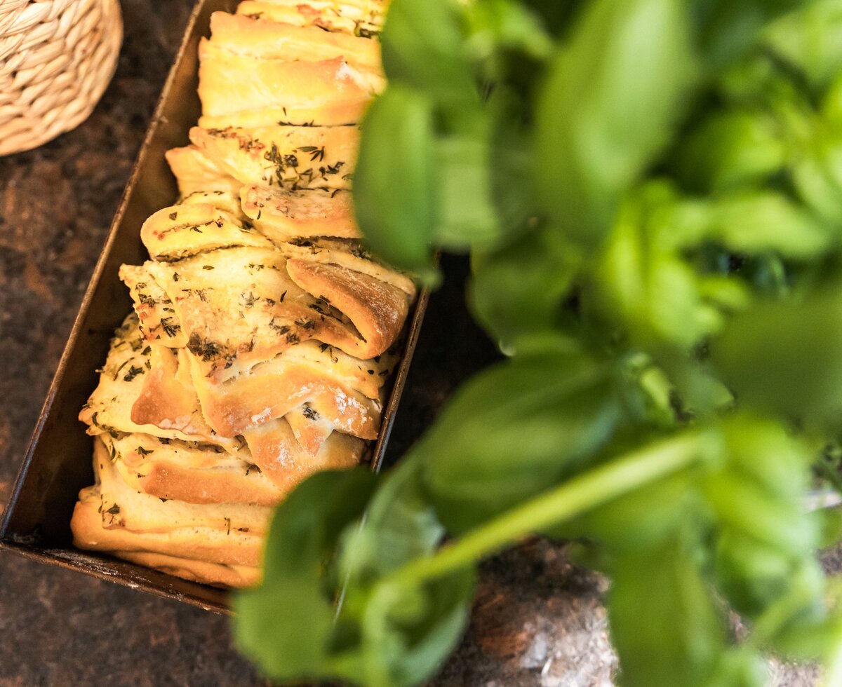 selbstgemachtes Zupfbrot | © Urlaub am Bauernhof / Punkt und Komma