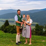 Familie Gell vom Veitlbauernhof in Mauterndorf im Salzburger Lungau | © Familie Gell / Veitlbauer