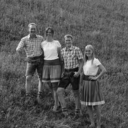 Familie Öbster vom Brandegghof in Wagrain | © Appartement Panorama Brandegg / Familie Öbster