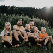 Familie Breitfuß, ARCHE Hof Öbristhof in Kleinarl, Salzburger Land | © Öbristhof / Miss Freckles Photography