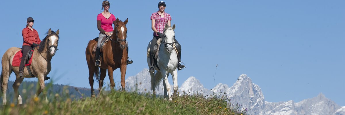 Reiten und die Natur genießen | © Urlaub am Bauernhof Tirol