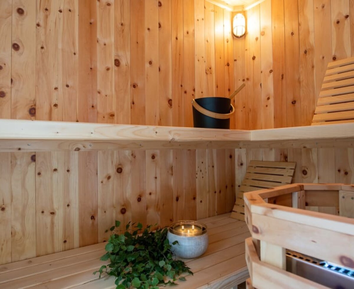 Chalet 1888 private organic stone pine sauna