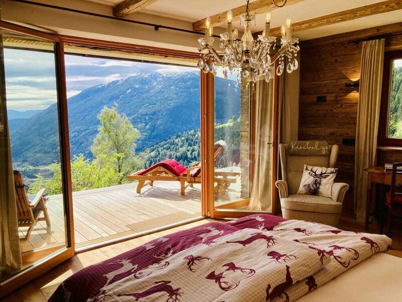 Bedroom&Mirnock@Chalet Almhaus Strobl Nockberge