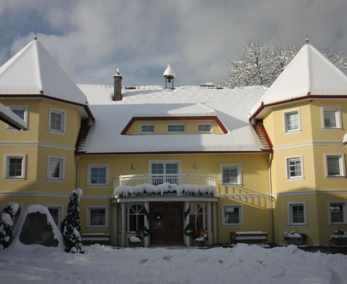 Farmhouse in the snow