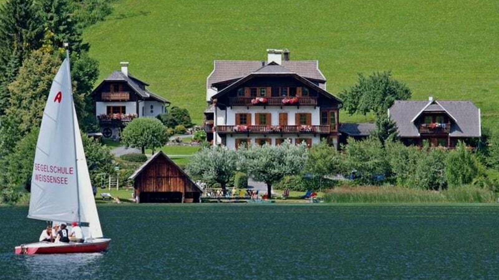 Obergasserhof with private beach