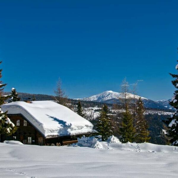 Sonnalmhut buried in snow