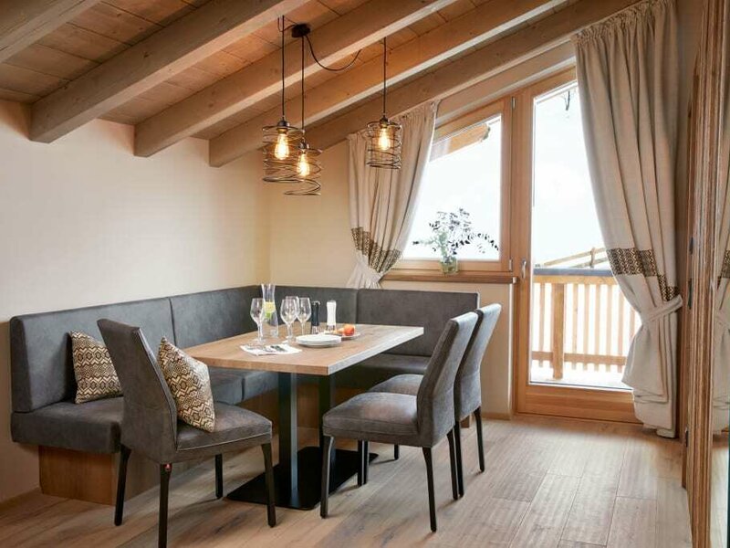 Dining area with table from oak wood