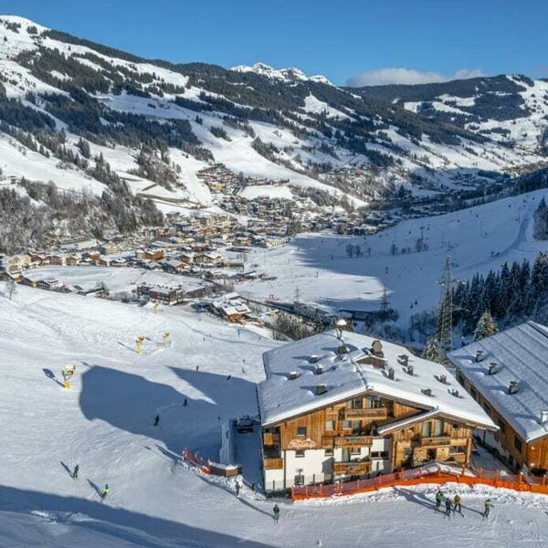 Apartment directly on the ski slope in Saalbach-Hinterglemm