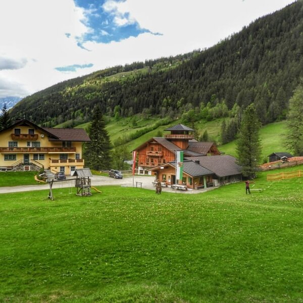 Schieplechnerhof with the houseown archery course