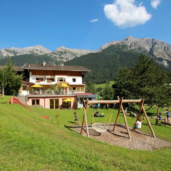 Pension Ladestatthof with playground in summer