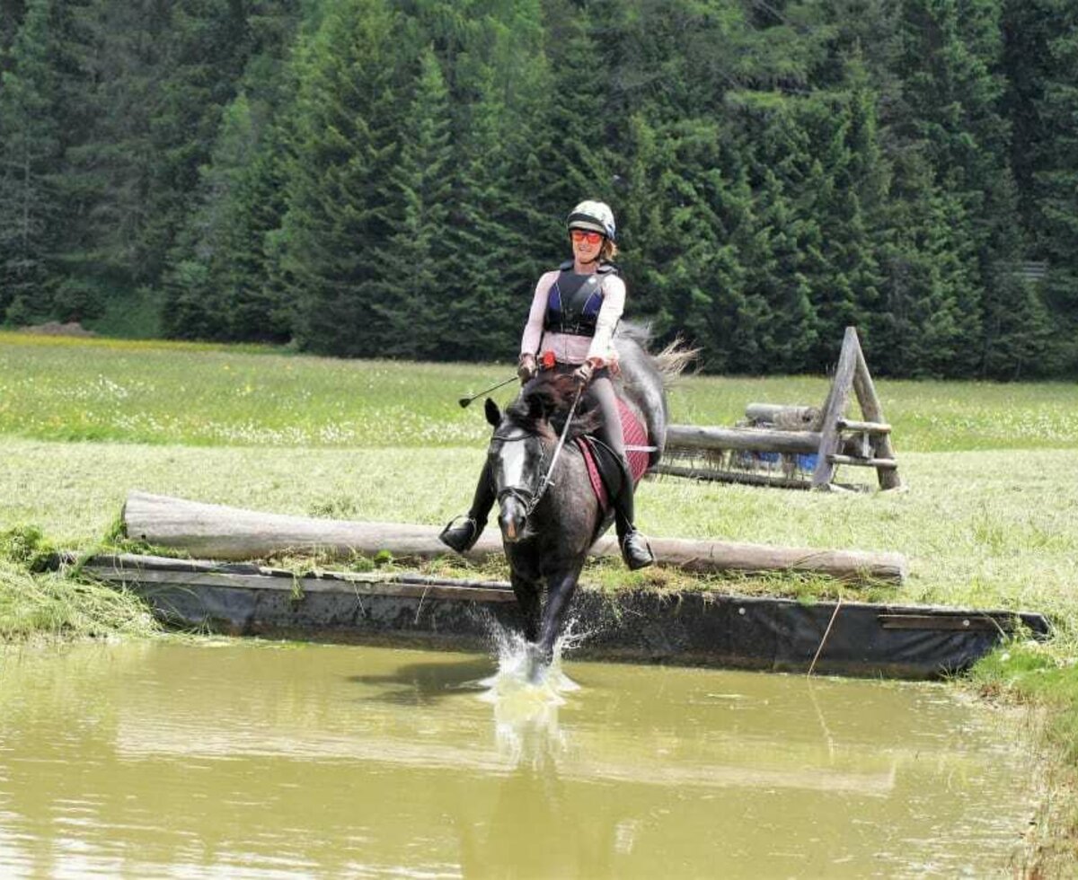 CrossCountryPark - Water-In