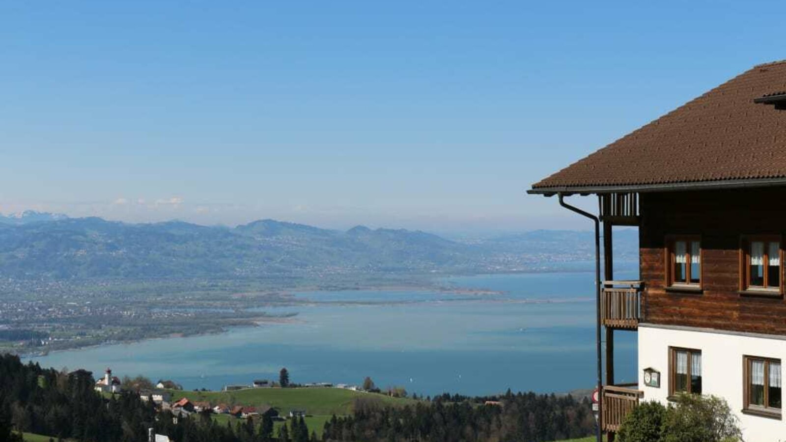 Here you can enjoy a fantastic panoramic view far over Lake Constance and the Swiss mountains.