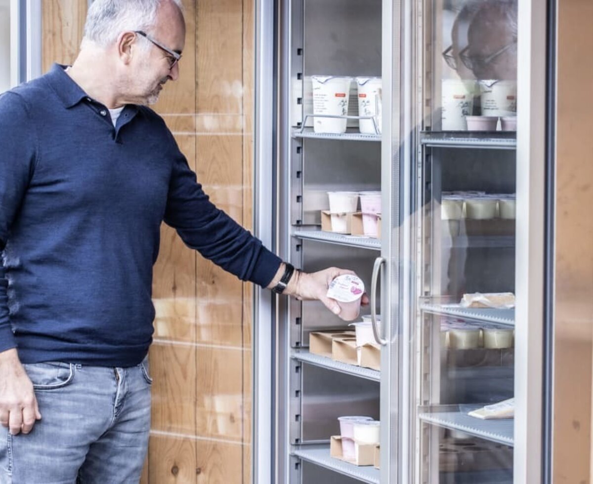 You can pick up fresh farm produce directly from the chiller cabinet.