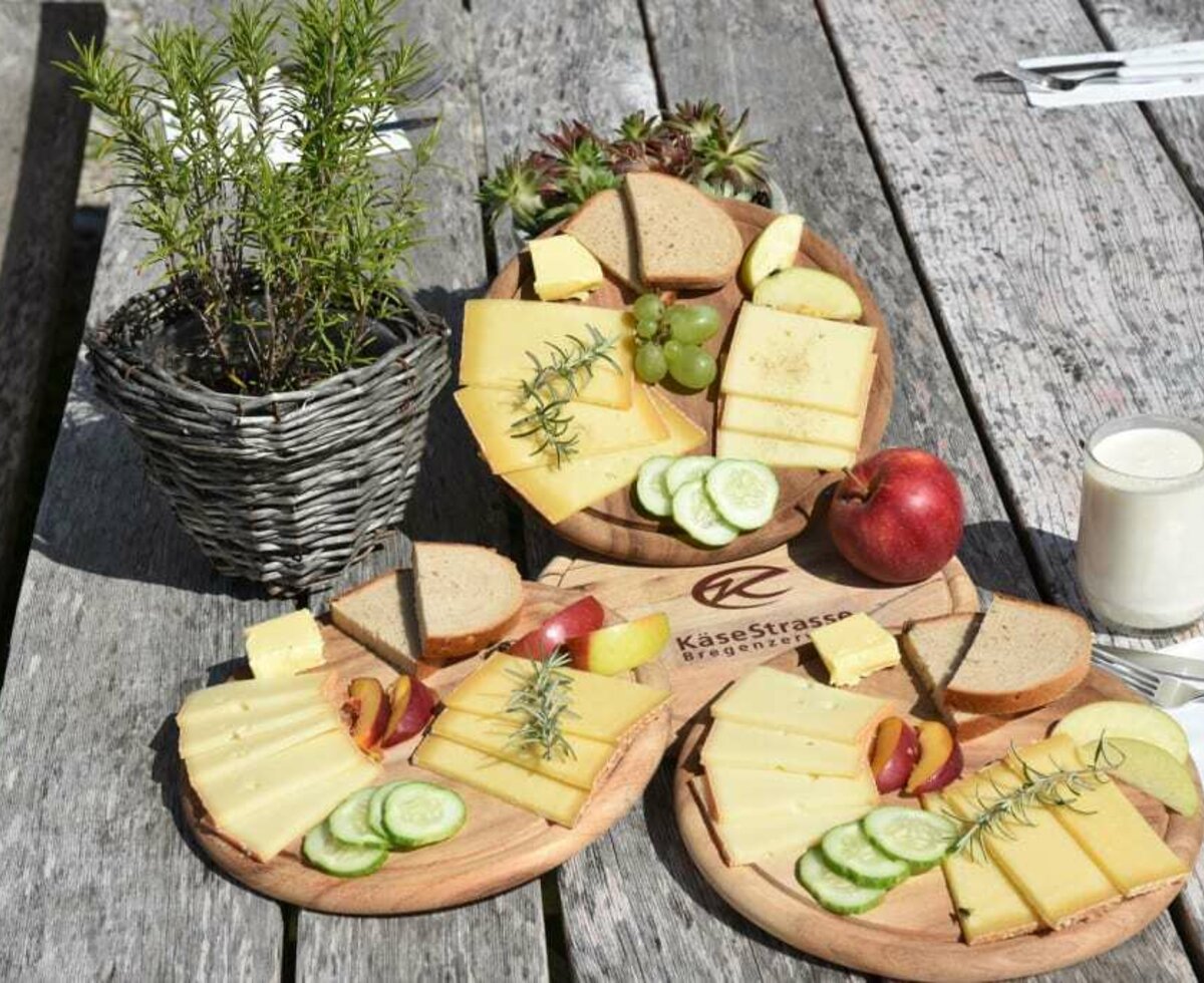 Cheese board to enjoy on the Alpe Sattelegg